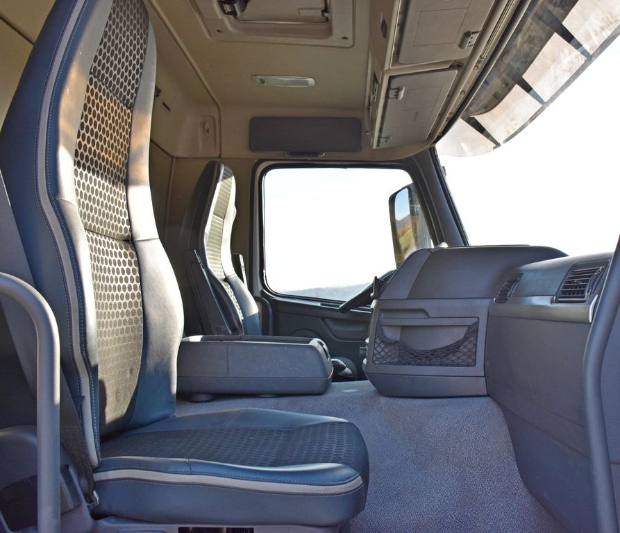 Billenőplatós teherautó, Darus autó Volvo FM 410 * HIAB 166 E-4 HIDUO /FUNK *6x4 Volvo FM 410 * HIAB 166 E-4 HIDUO /FUNK *6x4: 12 kép.