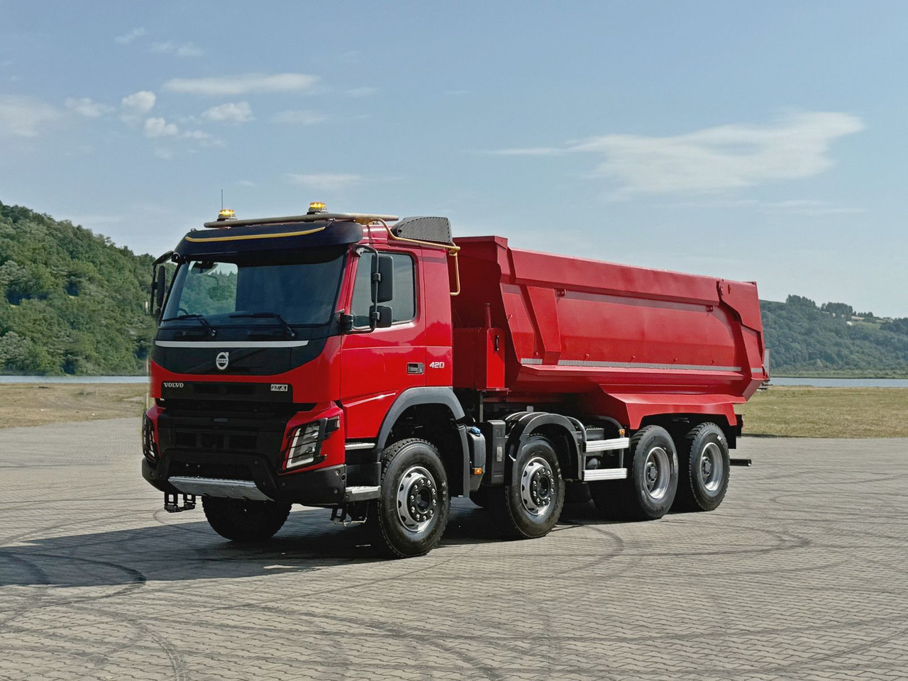Volvo FMX 420 Kipper * TOPZUSTAND / 8x4 ! - Billenőplatós teherautó: 1 kép. Volvo FMX 420 Kipper * TOPZUSTAND / 8x4 ! - Billenőplatós teherautó: 1 kép.