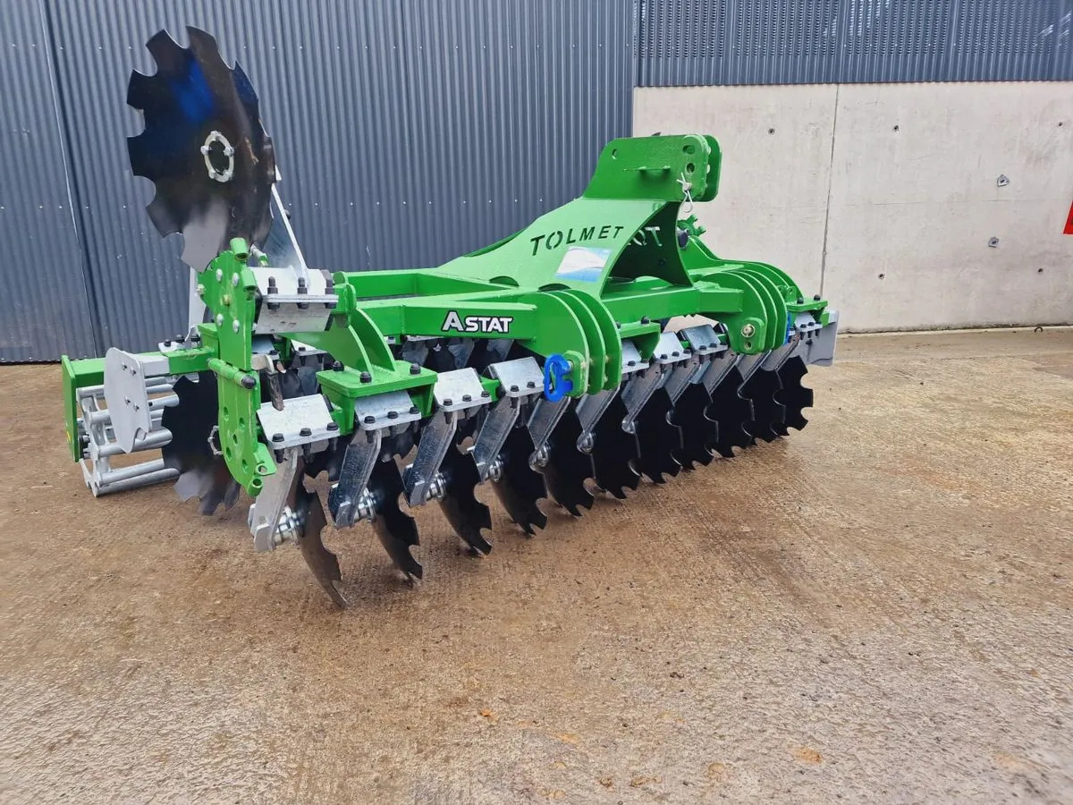 Tolmet 3 Metre Astat Disc Harrow - Tárcsás borona: 1 kép. Tolmet 3 Metre Astat Disc Harrow - Tárcsás borona: 1 kép.