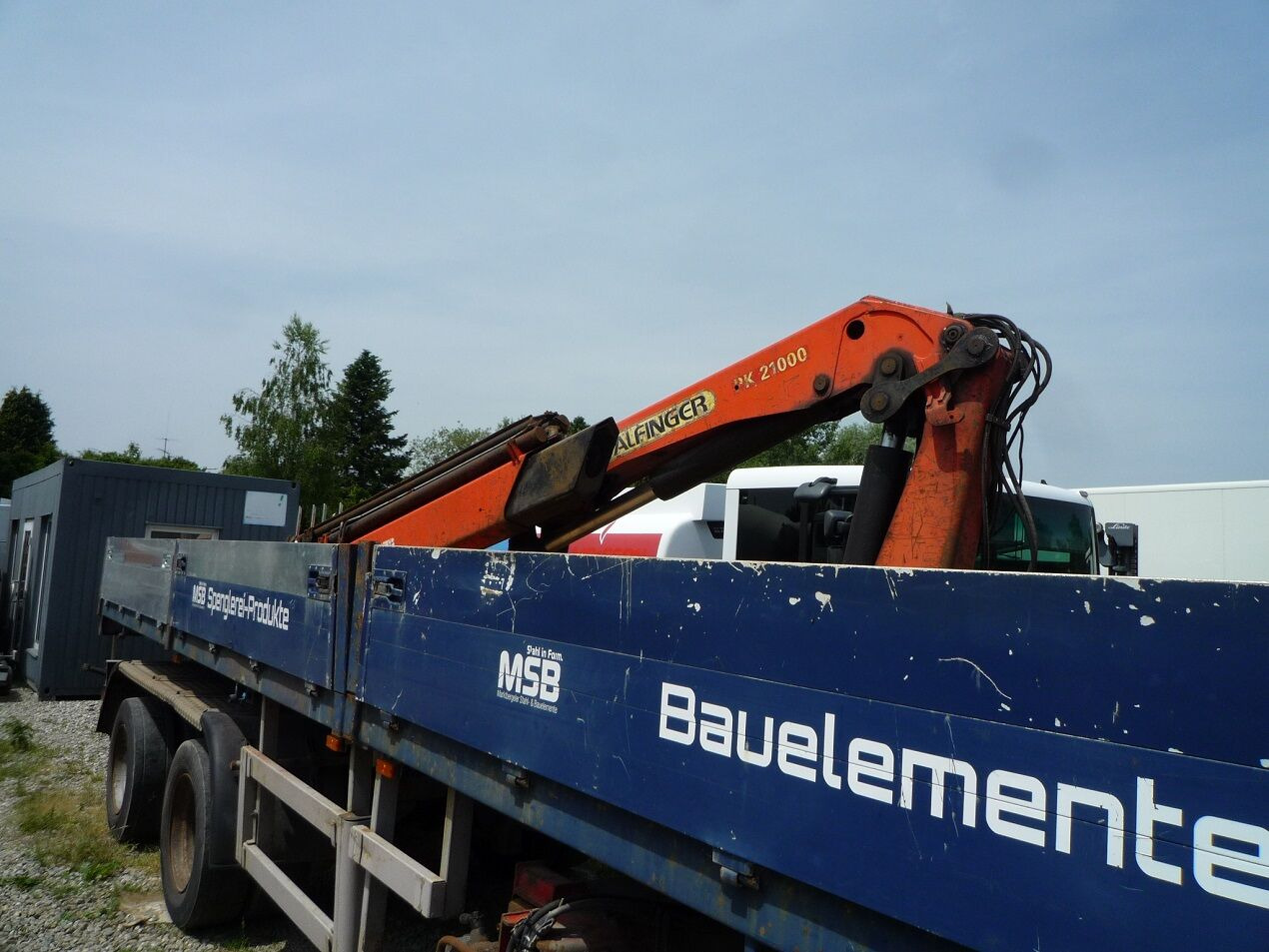 Diversen SPL 2.18L Grünenfelder SPL 2.18L - Platós félpótkocsi: 1 kép. Diversen SPL 2.18L Grünenfelder SPL 2.18L - Platós félpótkocsi: 1 kép.