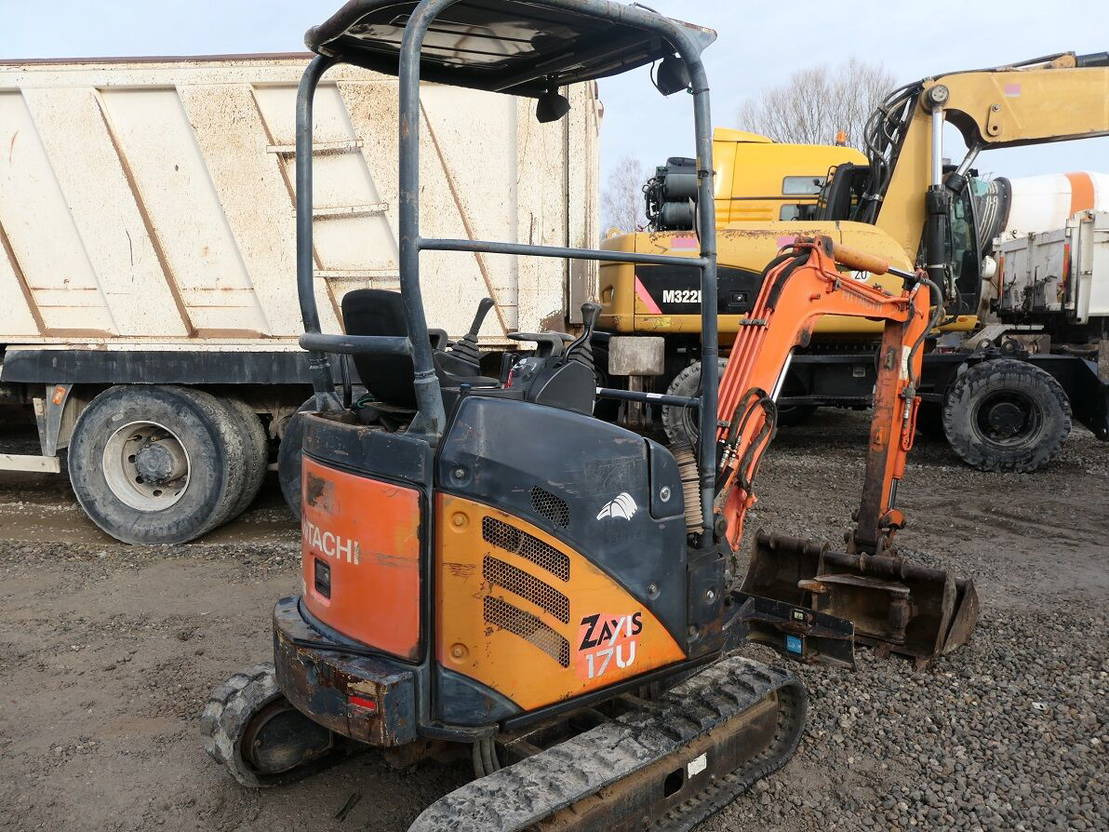 Hitachi ZX17 U-2 - Minikotró: 2 kép. Hitachi ZX17 U-2 - Minikotró: 2 kép.