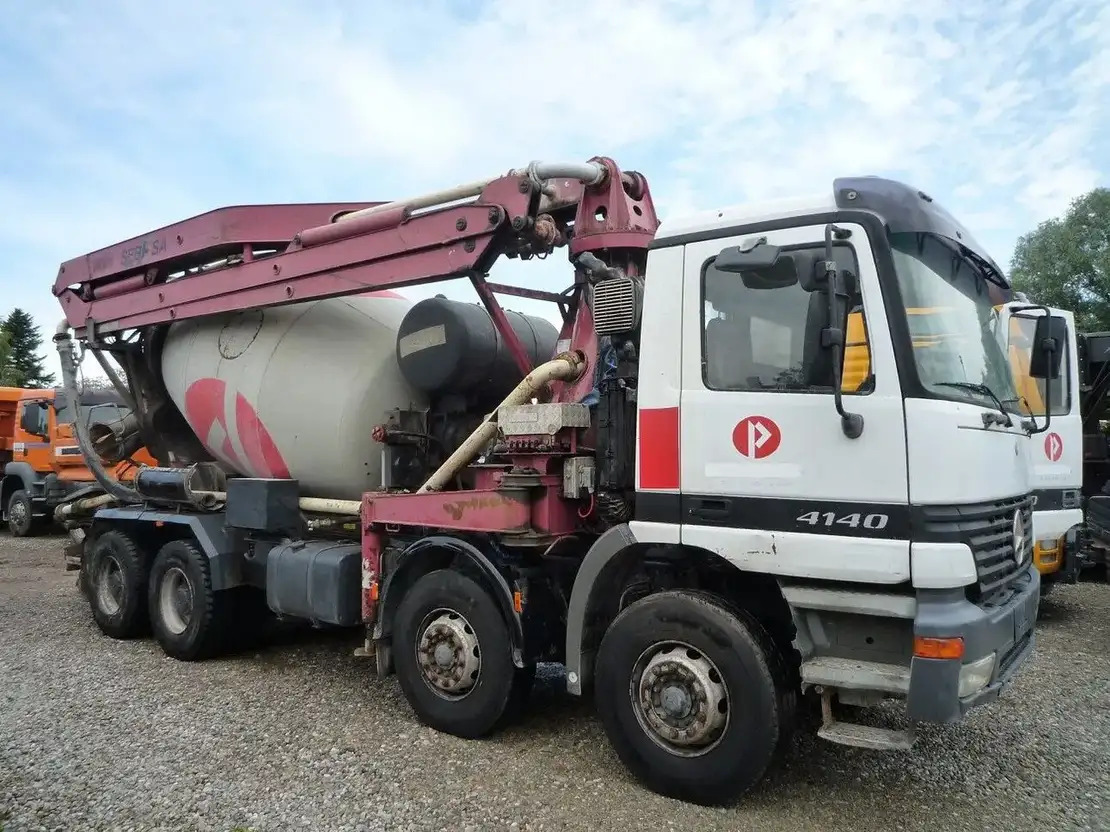 Mercedes-Benz Actros 4141 - Pumix: 3 kép. Mercedes-Benz Actros 4141 - Pumix: 3 kép.