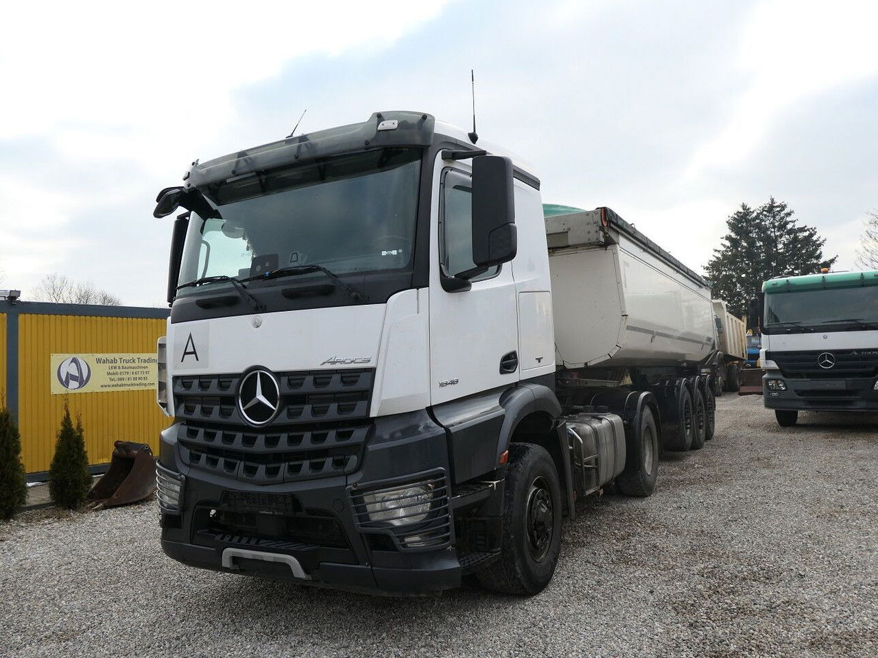 Mercedes-Benz Arocs 18 48 HAD - Nyergesvontató: 1 kép. Mercedes-Benz Arocs 18 48 HAD - Nyergesvontató: 1 kép.