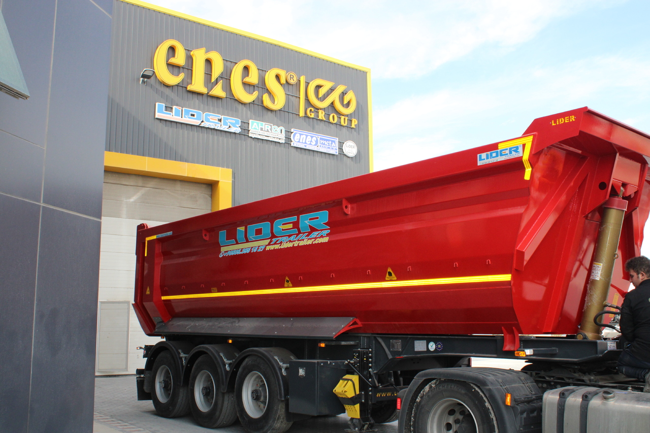 LIDER 2024 NEW READY IN STOCKS DIRECTLY FROM MANUFACTURER COMPANY AVAILABLE - Félpótkocsi billenőplatós: 1 kép. LIDER 2024 NEW READY IN STOCKS DIRECTLY FROM MANUFACTURER COMPANY AVAILABLE - Félpótkocsi billenőplatós: 1 kép.
