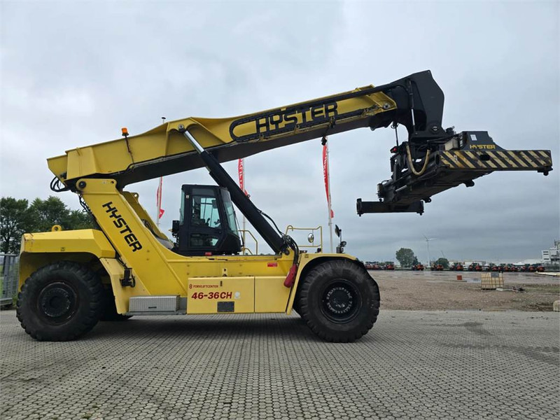 Hyster RS46-36CH - Konténerrakodó: 1 kép. Hyster RS46-36CH - Konténerrakodó: 1 kép.