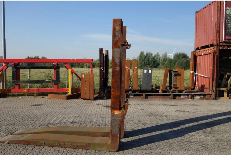 Inverted FORKS Inverted Forks - Raklapvilla - Anyagmozgató gép: 4 kép. Inverted FORKS Inverted Forks - Raklapvilla - Anyagmozgató gép: 4 kép.