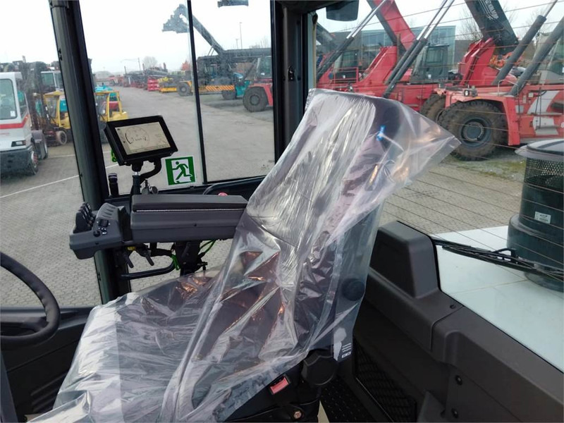Dízel targonca KONECRANES SMV 25-1200C: 9 kép. Dízel targonca KONECRANES SMV 25-1200C: 9 kép.