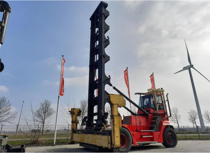 KONECRANES SMV 6/7 ECB100DS - Konténer targoncá: 4 kép. KONECRANES SMV 6/7 ECB100DS - Konténer targoncá: 4 kép.