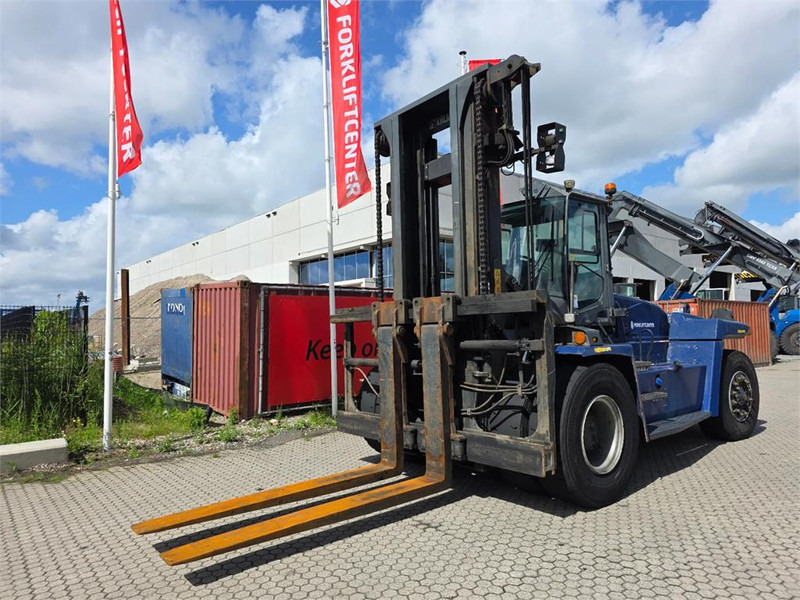 Kalmar DCG180-12 - Dízel targonca: 4 kép. Kalmar DCG180-12 - Dízel targonca: 4 kép.