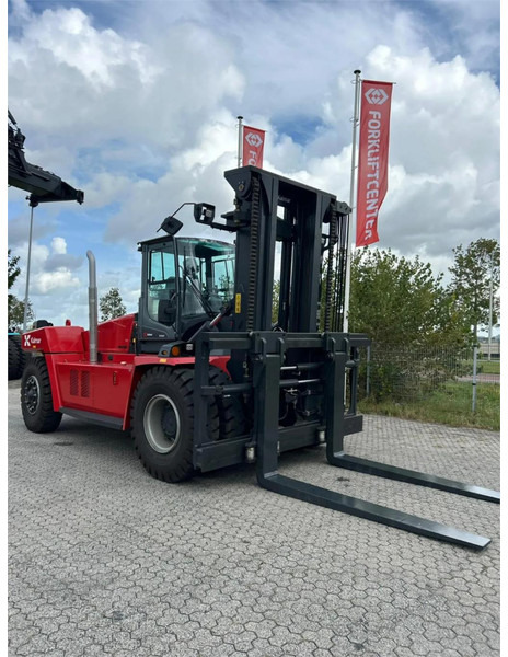 Kalmar DCG250-12 - Dízel targonca: 3 kép. Kalmar DCG250-12 - Dízel targonca: 3 kép.