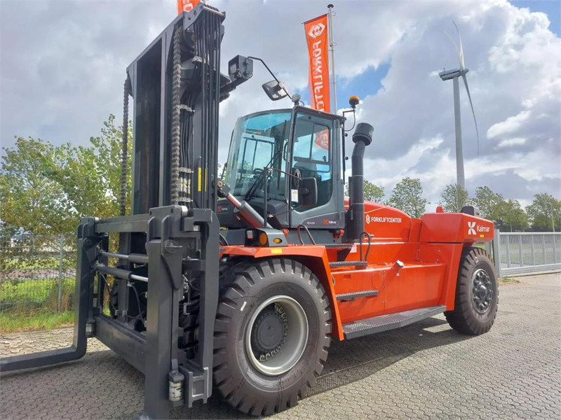 Kalmar DCG250-12 - Dízel targonca: 4 kép. Kalmar DCG250-12 - Dízel targonca: 4 kép.