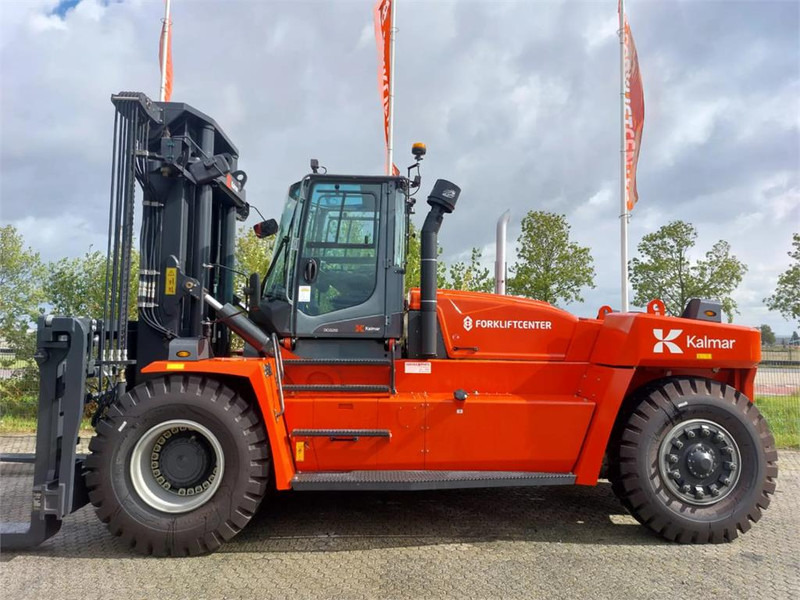 Kalmar DCG250-12 - Dízel targonca: 2 kép. Kalmar DCG250-12 - Dízel targonca: 2 kép.