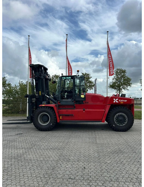 Kalmar DCG250-12 - Dízel targonca: 2 kép. Kalmar DCG250-12 - Dízel targonca: 2 kép.