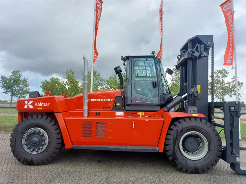 Kalmar DCG250-12 - Dízel targonca: 1 kép. Kalmar DCG250-12 - Dízel targonca: 1 kép.