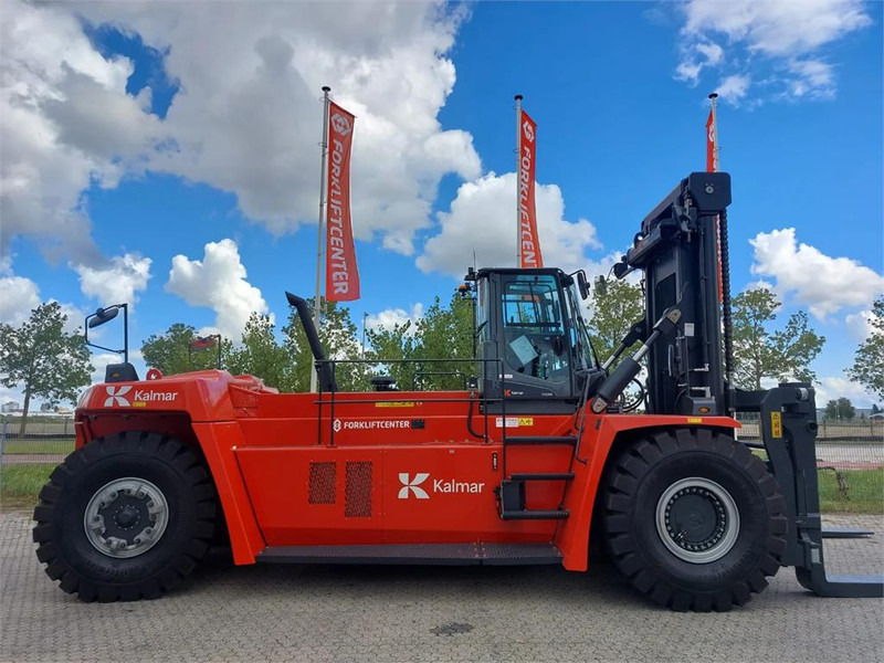 Kalmar DCG450-12 - Dízel targonca: 1 kép. Kalmar DCG450-12 - Dízel targonca: 1 kép.
