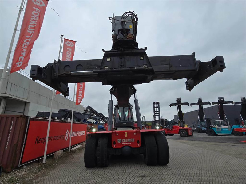 Kalmar DRG450-60S5 - Konténerrakodó: 5 kép. Kalmar DRG450-60S5 - Konténerrakodó: 5 kép.