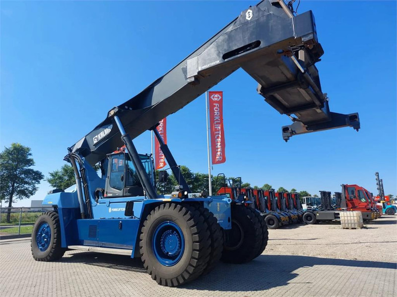 Kalmar DRG450-60S5X - Konténerrakodó: 3 kép. Kalmar DRG450-60S5X - Konténerrakodó: 3 kép.