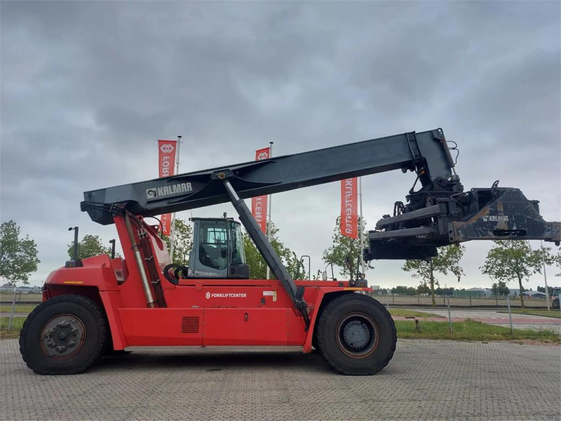 Kalmar DRG450-65C5X - Konténerrakodó: 1 kép. Kalmar DRG450-65C5X - Konténerrakodó: 1 kép.