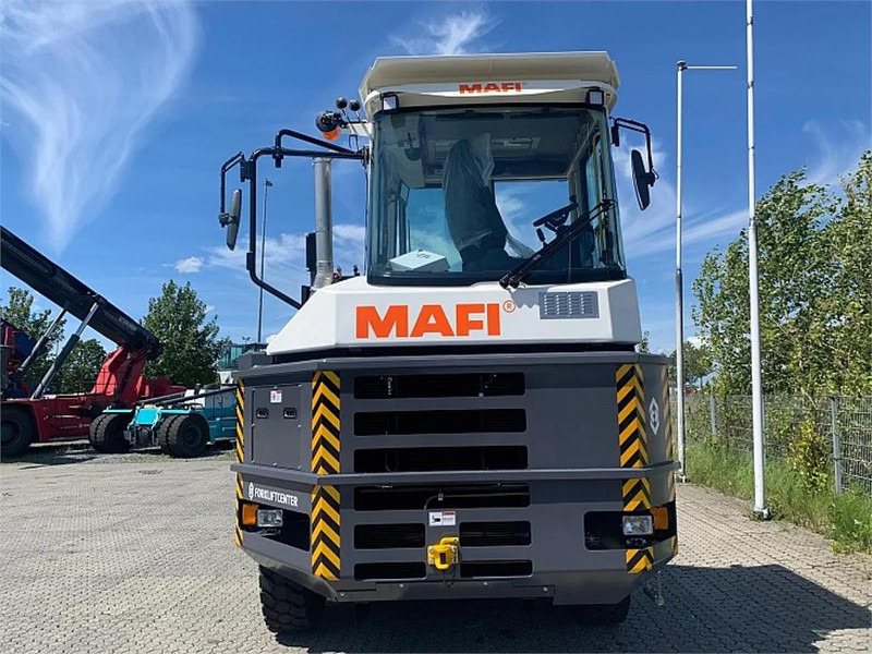 Mafi HD445 4x4 - Terminál targoncá: 4 kép. Mafi HD445 4x4 - Terminál targoncá: 4 kép.