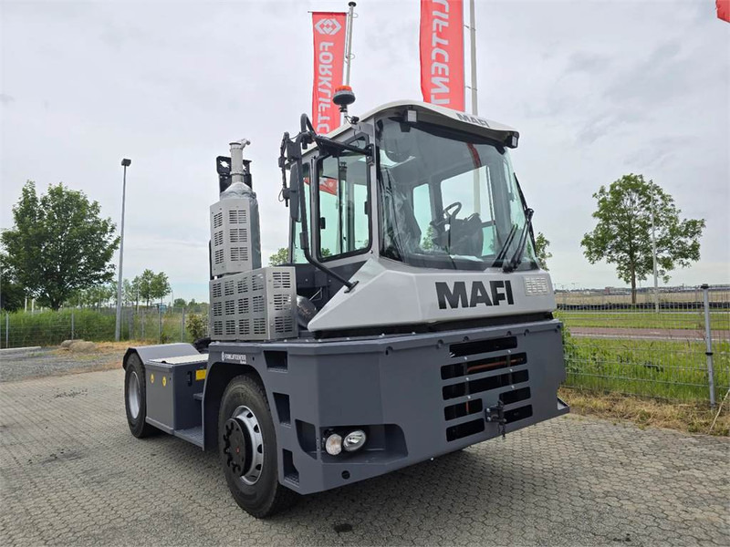 Mafi R336 4x4 - Terminál targoncá: 1 kép. Mafi R336 4x4 - Terminál targoncá: 1 kép.