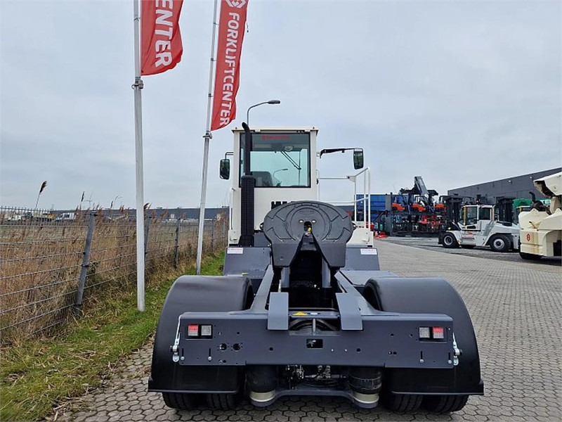 Mafi T230 - Terminál targoncá: 5 kép. Mafi T230 - Terminál targoncá: 5 kép.