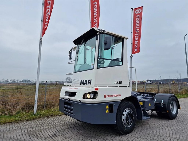 Mafi T230 - Terminál targoncá: 2 kép. Mafi T230 - Terminál targoncá: 2 kép.