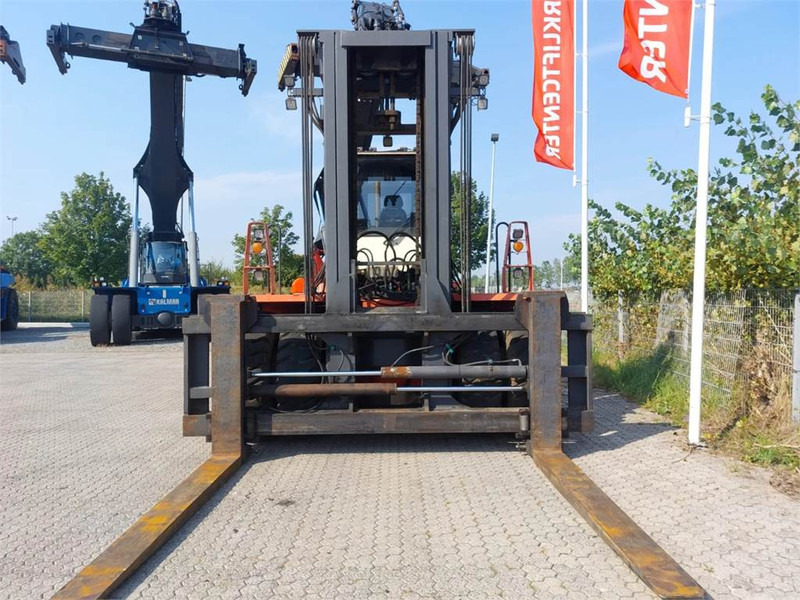 Svetruck 30120 - Dízel targonca: 5 kép. Svetruck 30120 - Dízel targonca: 5 kép.