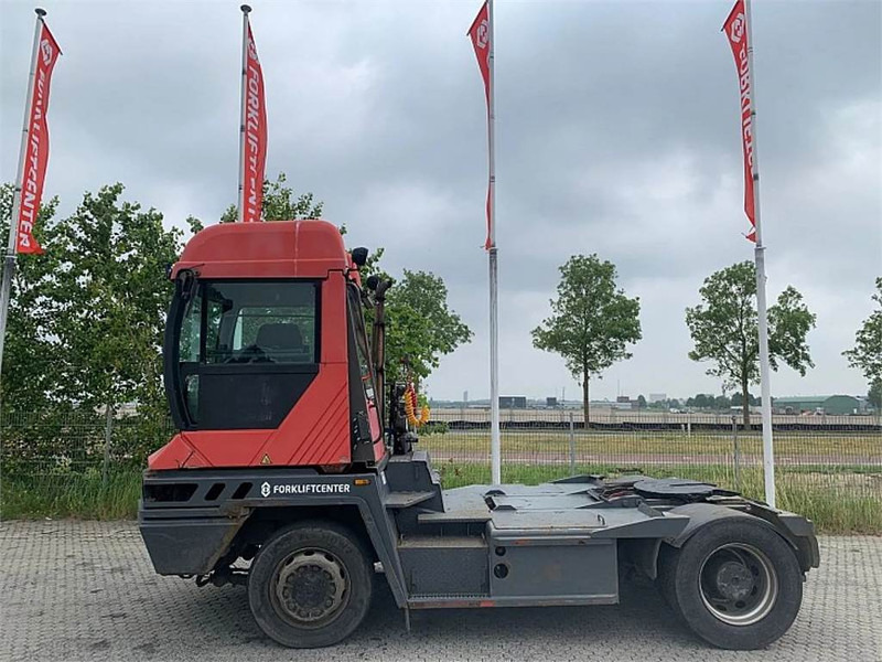 Terberg RT222 4x4 - Terminál targoncá: 3 kép. Terberg RT222 4x4 - Terminál targoncá: 3 kép.