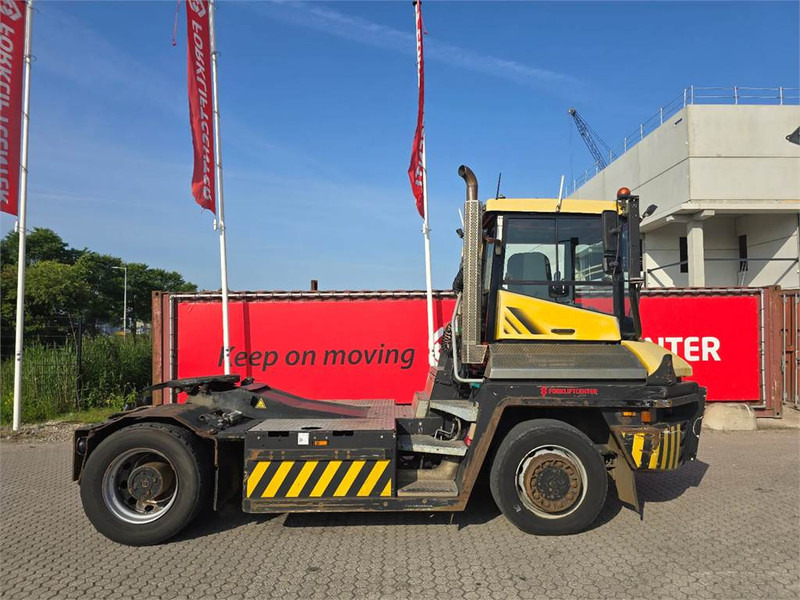 Terberg RT223 4x4 - Terminál targoncá: 3 kép. Terberg RT223 4x4 - Terminál targoncá: 3 kép.