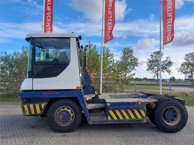 Terberg RT283 4x4 - Terminál targoncá: 4 kép. Terberg RT283 4x4 - Terminál targoncá: 4 kép.