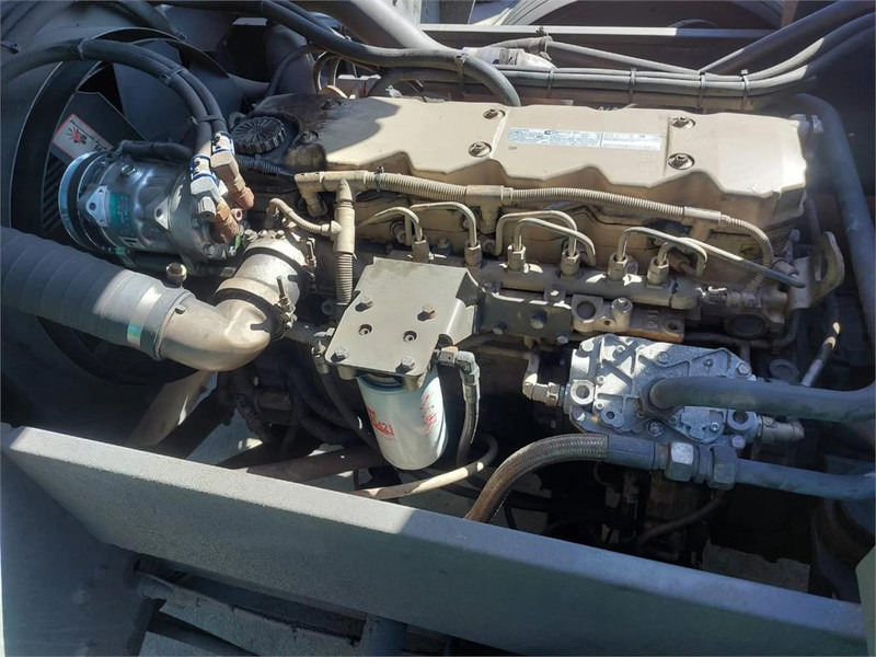 Terminál targoncá Terberg YT182: 15 kép. Terminál targoncá Terberg YT182: 15 kép.