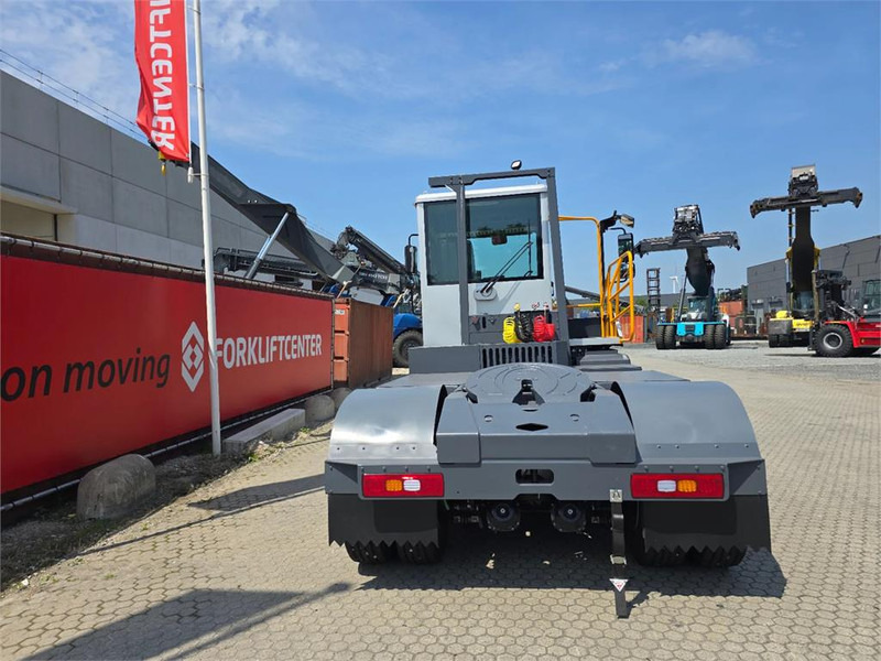 WESTWELL E-Truck S2 - Terminál targoncá: 5 kép. WESTWELL E-Truck S2 - Terminál targoncá: 5 kép.