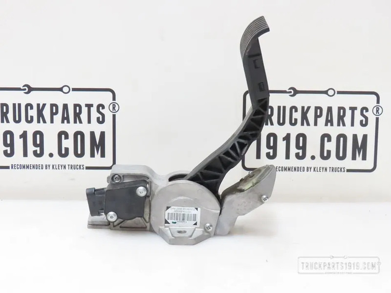 DAF 1943224 Gaspedaal DAF - Műszerfal - Teherautó: 2 kép. DAF 1943224 Gaspedaal DAF - Műszerfal - Teherautó: 2 kép.