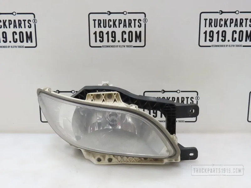 DAF 2032706 Lighting Mistlamp Re. - Ködlámpa - Teherautó: 1 kép. DAF 2032706 Lighting Mistlamp Re. - Ködlámpa - Teherautó: 1 kép.