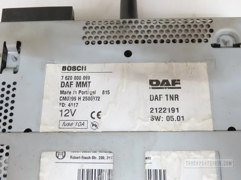 DAF 2122191 Radio navigatie - Elektromos rendszer - Teherautó: 2 kép. DAF 2122191 Radio navigatie - Elektromos rendszer - Teherautó: 2 kép.