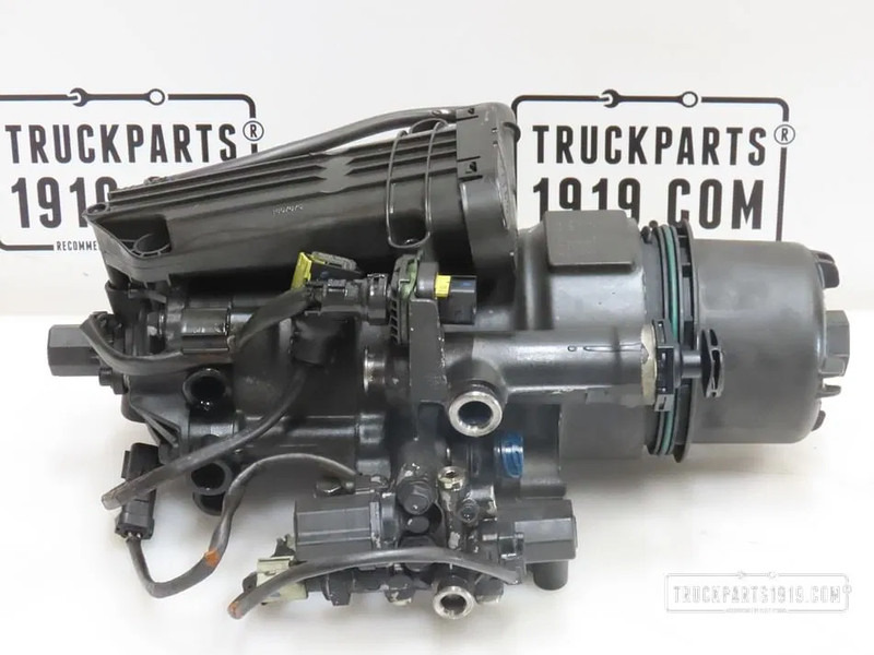 DAF 2418569 Brandstoffilterhuis DAF MX 11 - Üzemanyagrendszer - Kisteherautó: 1 kép. DAF 2418569 Brandstoffilterhuis DAF MX 11 - Üzemanyagrendszer - Kisteherautó: 1 kép.