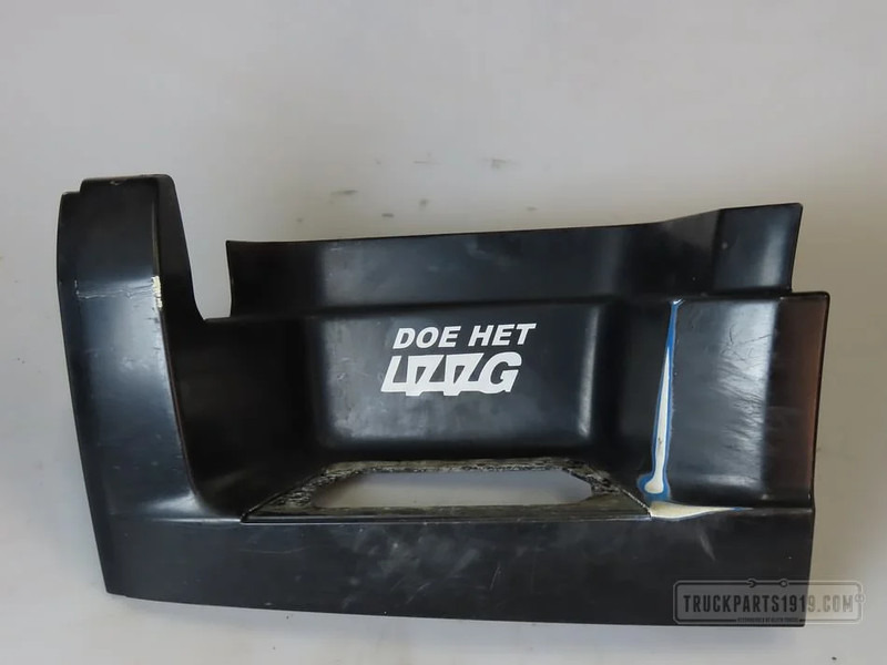 DAF Body & Chassis Parts Opstapbak Li. DAF CF 85 - Lépcső - Teherautó: 2 kép. DAF Body & Chassis Parts Opstapbak Li. DAF CF 85 - Lépcső - Teherautó: 2 kép.