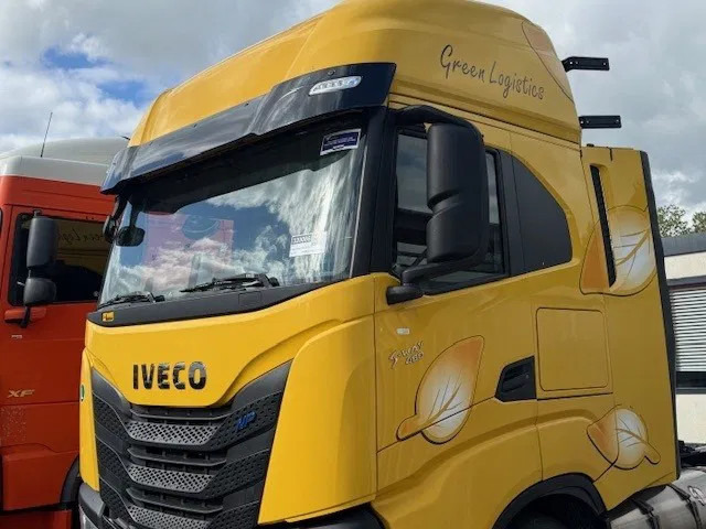Iveco S-WAY Cabin 2021 - Fülke és belső tér - Teherautó: 1 kép. Iveco S-WAY Cabin 2021 - Fülke és belső tér - Teherautó: 1 kép.