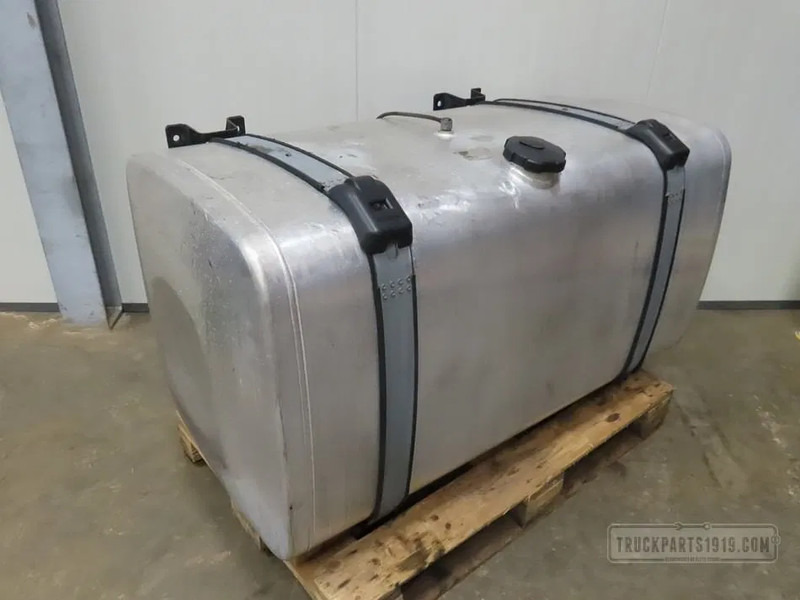 MAN 81.12201-5967 Brandstoftank + steunen 580L M - Üzemanyag tartály - Teherautó: 1 kép. MAN 81.12201-5967 Brandstoftank + steunen 580L M - Üzemanyag tartály - Teherautó: 1 kép.