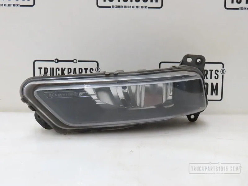 MAN 81.25204-0003 Mistlamp LED Li. - Ködlámpa - Teherautó: 1 kép. MAN 81.25204-0003 Mistlamp LED Li. - Ködlámpa - Teherautó: 1 kép.