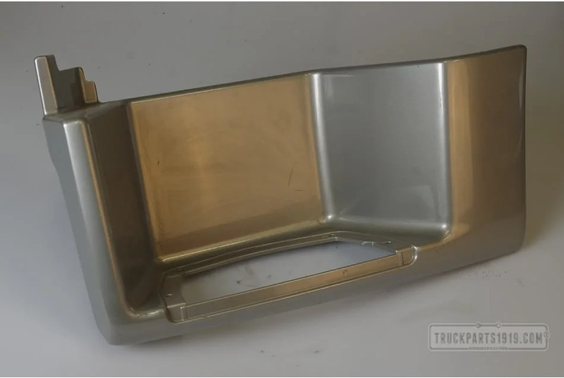 MAN Body & Chassis Parts Opstapbak Li. TGX - Lépcső - Teherautó: 1 kép. MAN Body & Chassis Parts Opstapbak Li. TGX - Lépcső - Teherautó: 1 kép.