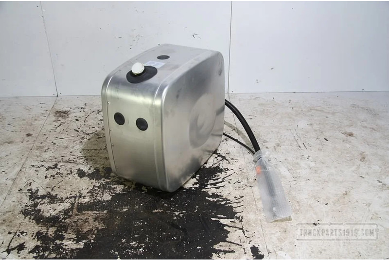 MAN Exhaust System AdBlue Tank 75 ltr. Nieuw - AdBlue tartály - Teherautó: 1 kép. MAN Exhaust System AdBlue Tank 75 ltr. Nieuw - AdBlue tartály - Teherautó: 1 kép.