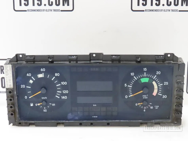 Mercedes-Benz MB Electrical System Instrumentenpaneel - Elektromos rendszer - Teherautó: 1 kép. Mercedes-Benz MB Electrical System Instrumentenpaneel - Elektromos rendszer - Teherautó: 1 kép.