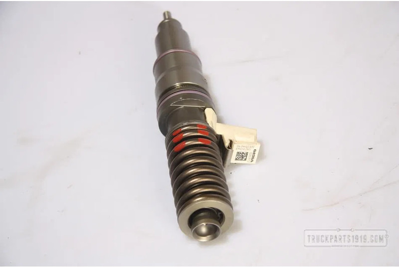Volvo 21569200 Injector - Üzemanyagszűrő - Teherautó: 1 kép. Volvo 21569200 Injector - Üzemanyagszűrő - Teherautó: 1 kép.