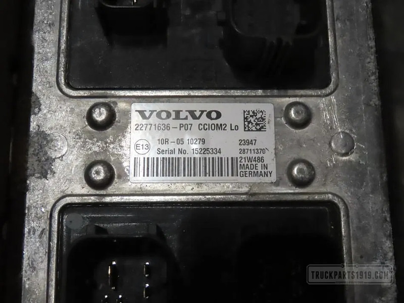 Volvo 22771636 Regeleenheid CCIOM Volvo - ECU - Teherautó: 2 kép. Volvo 22771636 Regeleenheid CCIOM Volvo - ECU - Teherautó: 2 kép.