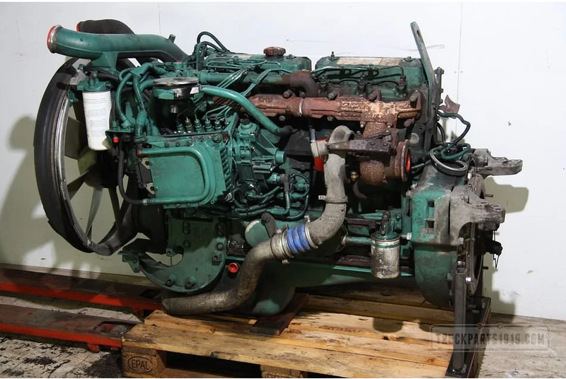 Volvo Engines & Parts Motor D7C 290 EC99 Euro 3 - Motor - Teherautó: 3 kép. Volvo Engines & Parts Motor D7C 290 EC99 Euro 3 - Motor - Teherautó: 3 kép.