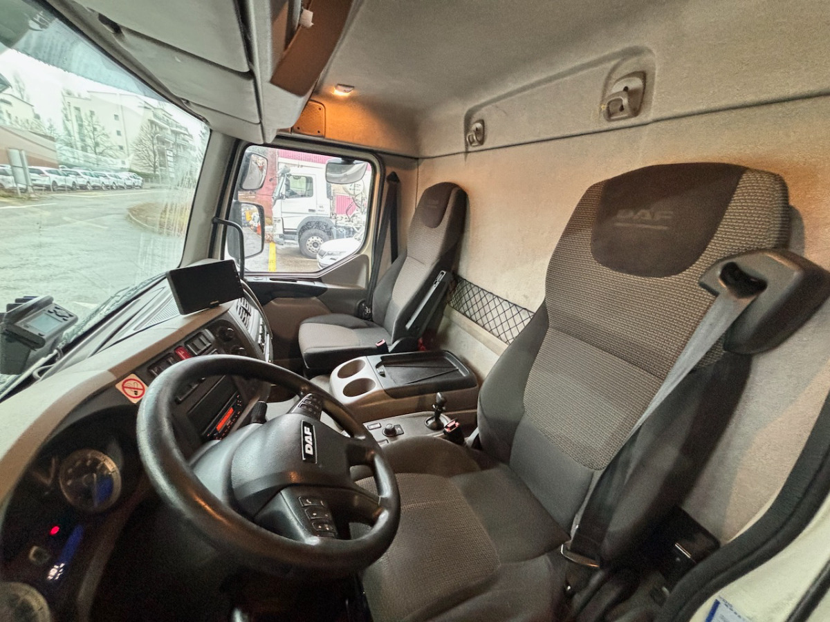 DAF LF 280 - Hűtős teherautó: 4 kép. DAF LF 280 - Hűtős teherautó: 4 kép.