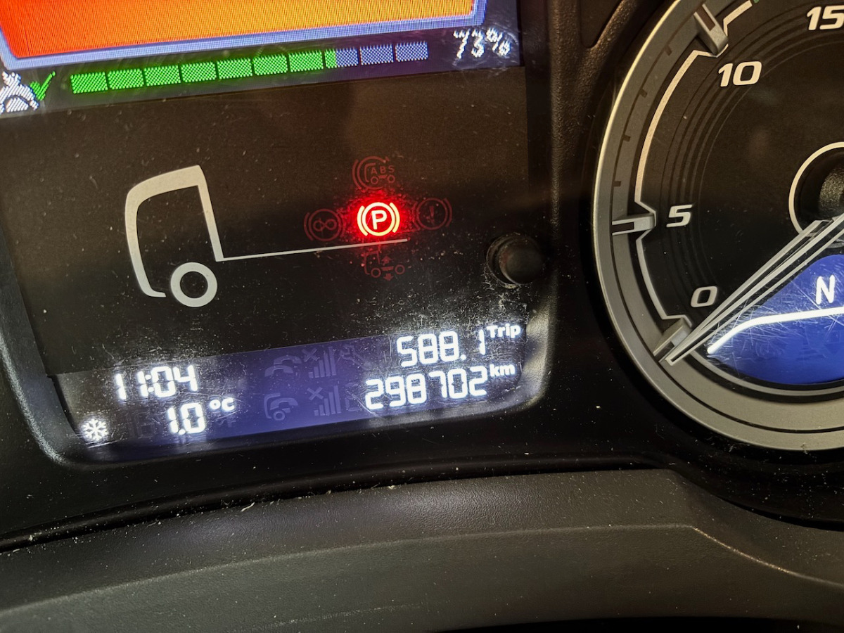 Hűtős teherautó DAF LF 280: 6 kép.