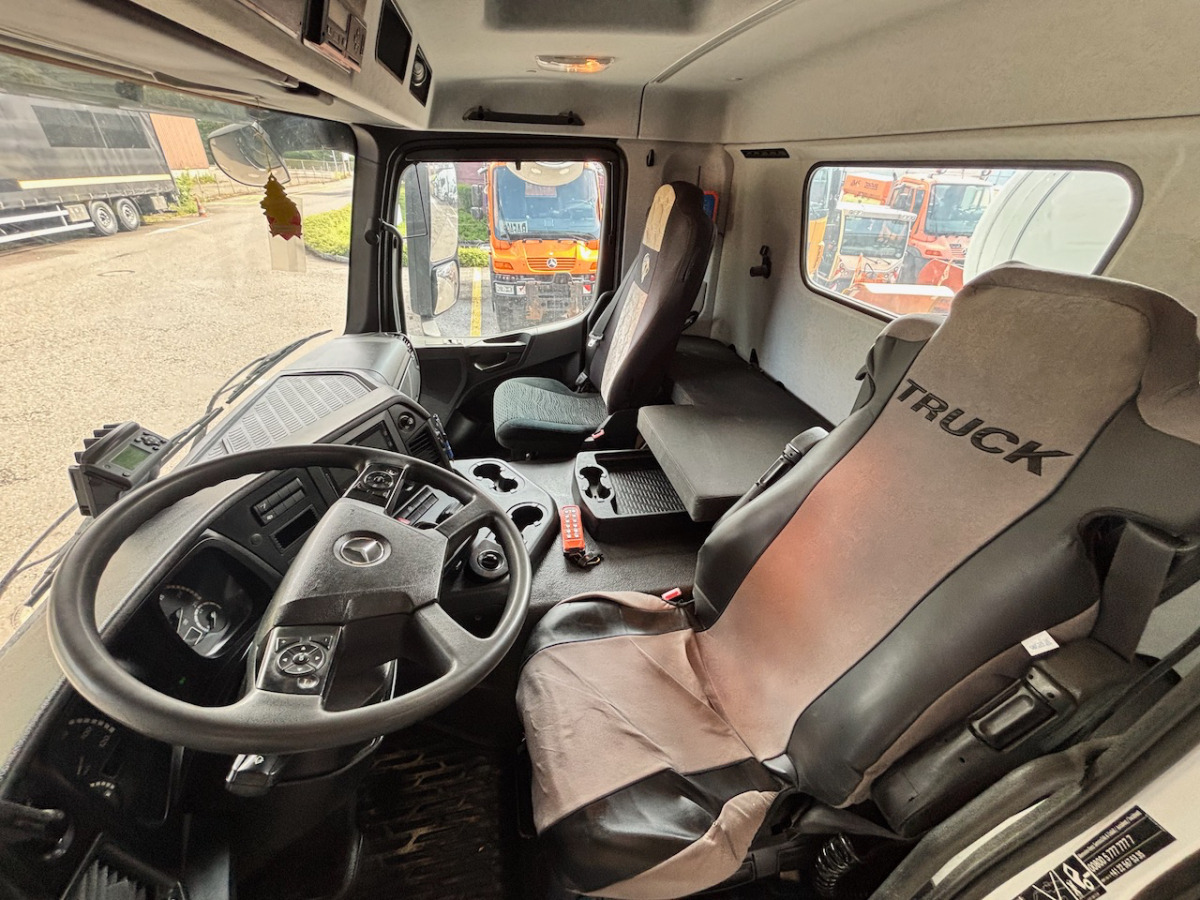 MERCEDES 3243 - Betonmixer: 4 kép. MERCEDES 3243 - Betonmixer: 4 kép.