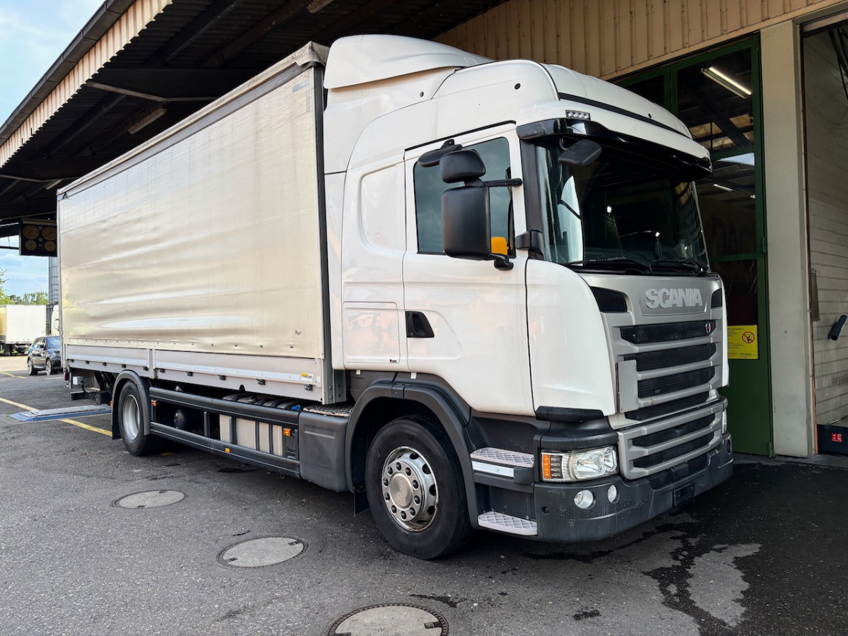 SCANIA G410 - Ponyvás teherautó: 1 kép. SCANIA G410 - Ponyvás teherautó: 1 kép.